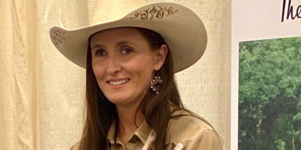 Molly Mirassou
Star Ranch co-owner &herdsman
M.S. Animal Science