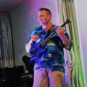 Lake District Guitarist playing 1980's Rock and Pop.