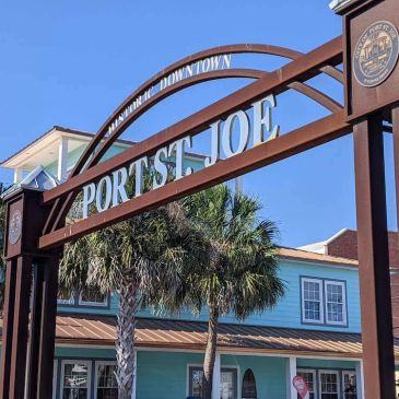 Entrance sign to Port St. Joe downtown