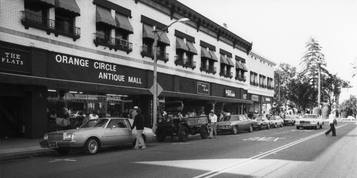 Orange Circle Antique Mall, 1988.