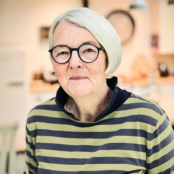 Lizzie Walker - art tutor and ARC founder