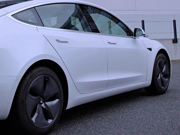 Tesla service Vancouver