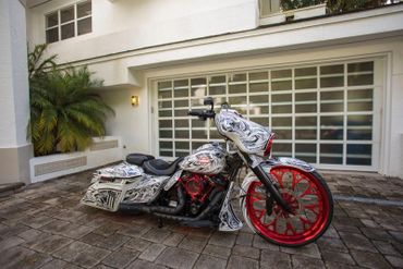 Custom Bagger. Harley-Davidson.
