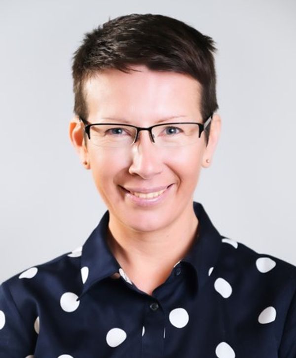 managing director of AMS