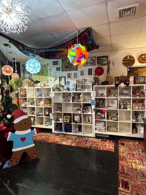 Local Artisans Gift Shop