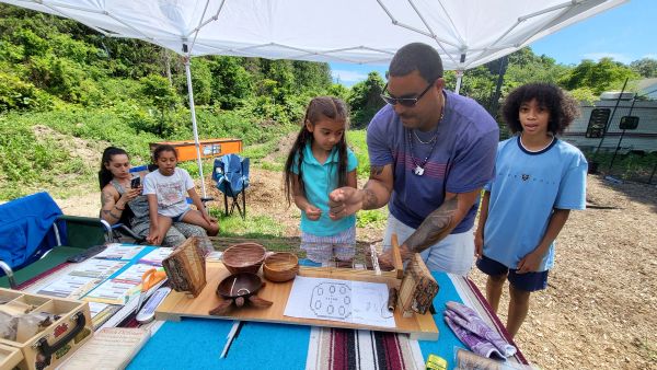 Wampum belt weaving workshop at Ohke Creations Farm led by Shane Weeks. 05-28-2026