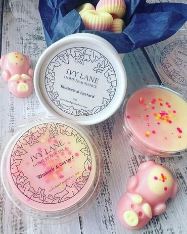 Ivy Lane Rhubarb & Custard scented candles and wax melts with cute pig shapes.