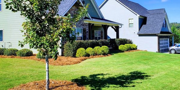 Pine straw installation services by Georgia Lawn Pro 