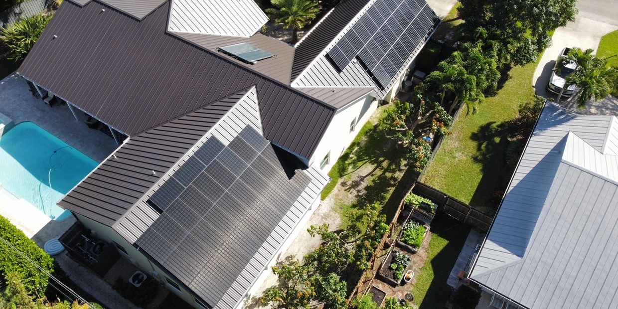 22kW Solar PV panel installation in Hobe Sound FL Tesla battery backup