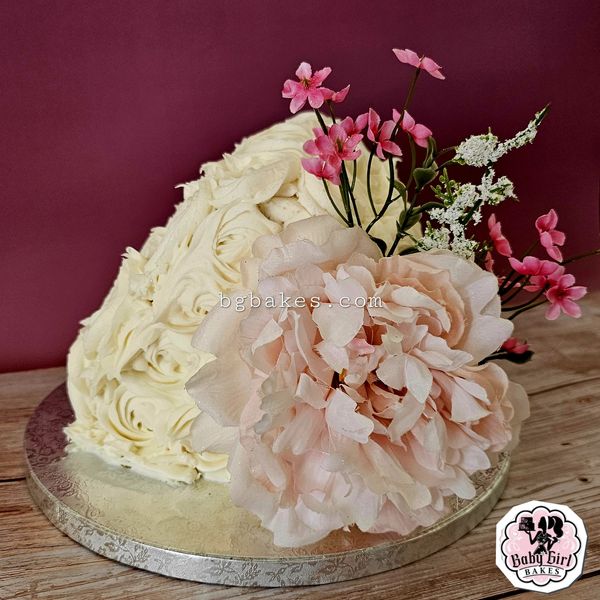 heart rosette cake