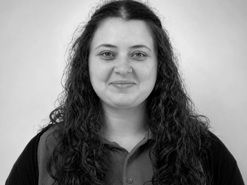 Senior Bar and Kitchen Assistant