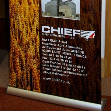 pull up banners, pop up displays, hanging banners