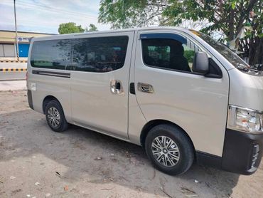 Nissan urban 15 seaters MT