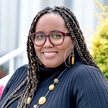 Yvette E. Pearson headshot