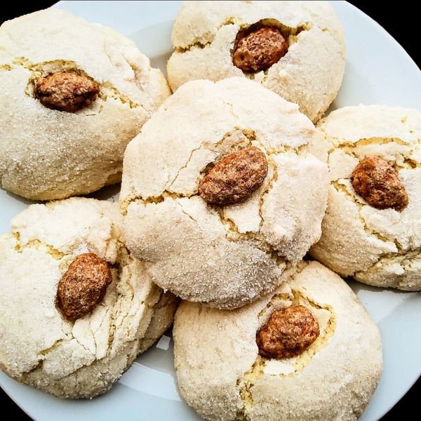 KC Nut Co Almond Cookies