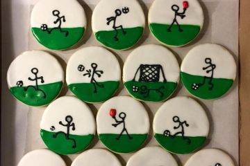 Decorated soccer figures cookies