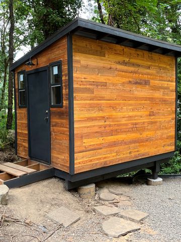 Modern Shed