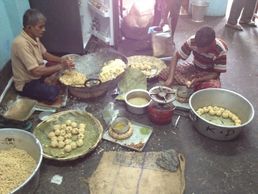 Joynagar er Moa / Moya
West Bengal Sweets