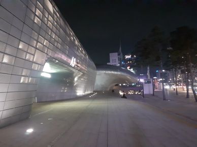 Dongdaemun Design Plaza
Zaha Hadid design
Architecture
Design city of the world - Seoul photos