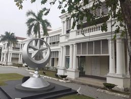 Sultan Abdul Aziz Royal Gallery
Klang, Selangor, Malaysia
Royal town
Old town
Old world
Tourist tour