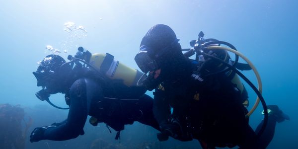 Scuba Diving course in Devon – PADI Scuba Divers on refresher course.