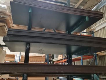 Phenolic trailer ply