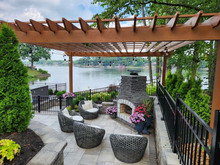 outdoor fireplace 
patio
L A Landscapes Inc
Pergola
Landscape 
Design 
Lakeside 