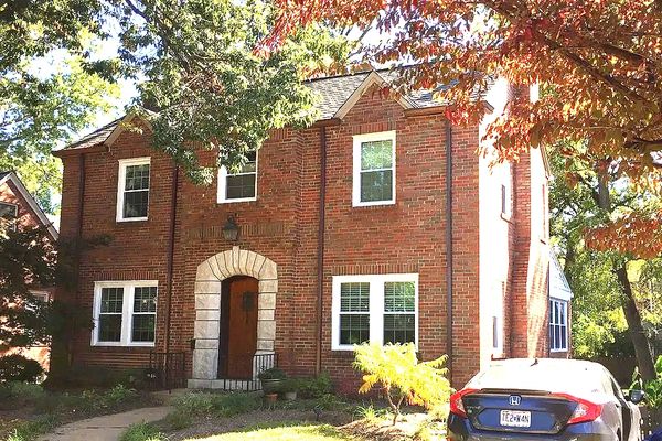 St. Louis Hills single family window replacement.