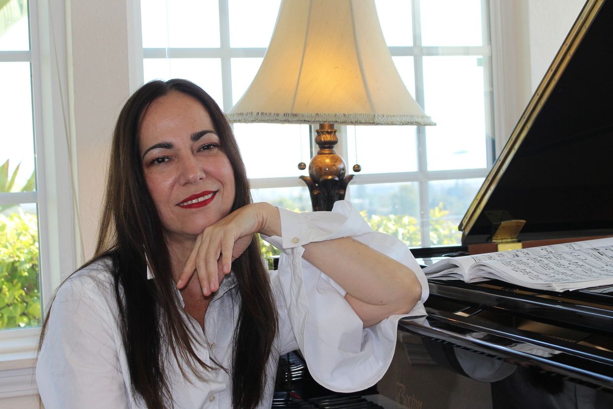 Piano lessons by a classical pianist