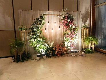 Luxury Crescent Moon Floral Arch with Vintage Edison Bulbs