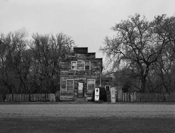 Black and white medium format Prairie landscape by Canadian film photographer Chad Coombs.