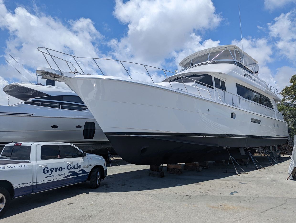 Gyro-Gale Truck with Yacht