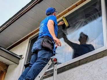 Window washing, window cleaning, squeegee cleaning, ladder window cleaning, RevyCCC