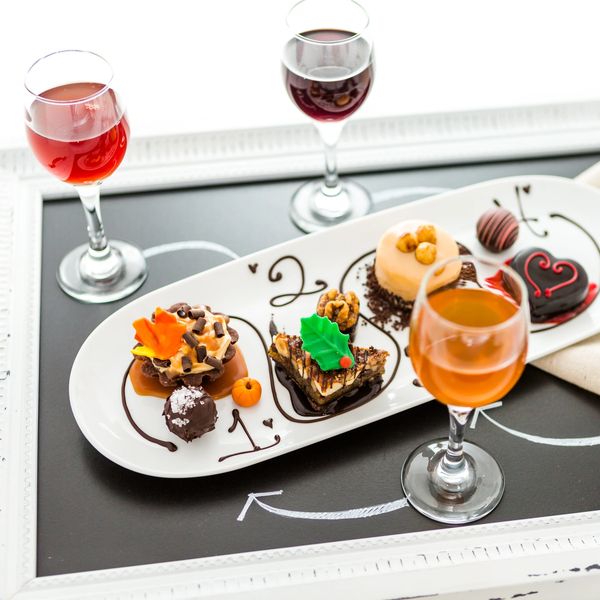 Wine and food pairing with small bites and desserts
