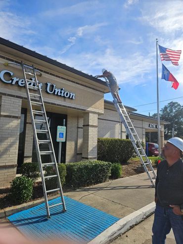 Commercial solutions for seamless gutters