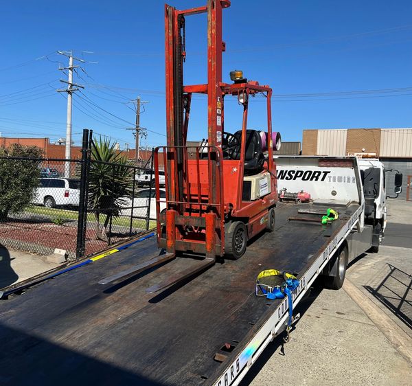 Forklift tow