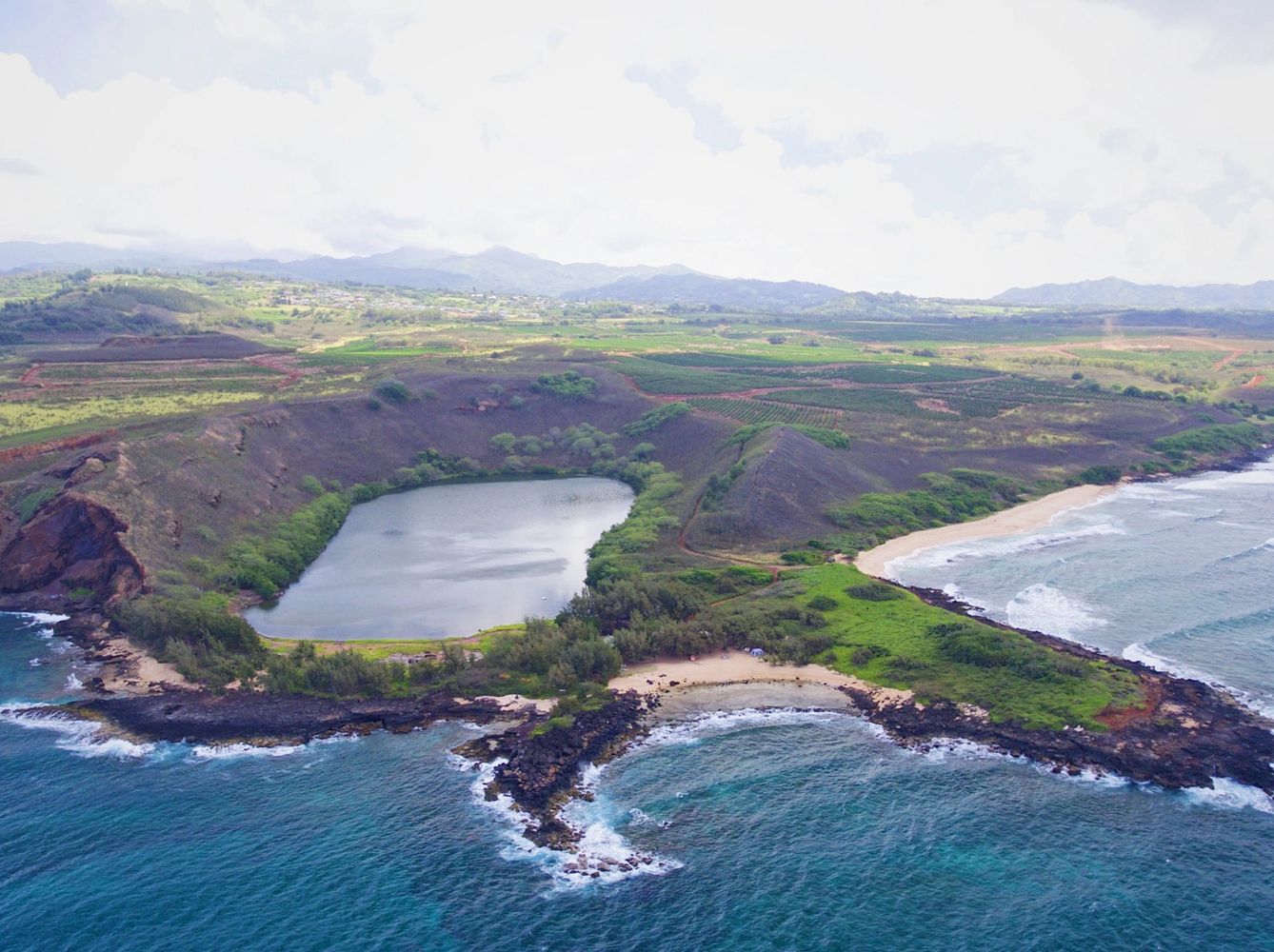 The Nomilo fishpond is an 18-acre brackish water natural ancient Hawaiian Fishpond.