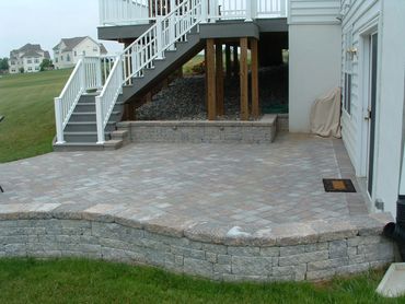 Lincoln University Retaining wall, seat wall and patio