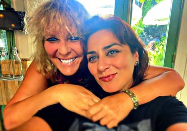 Viviana Camacho celebrates her 2nd edition book of poetry and photographs in English and Spanish.