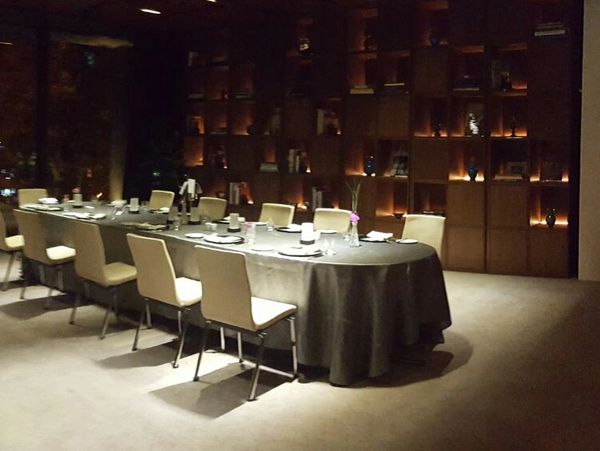 Curated corporate dining experience organised by Lotus DMC responsible event practices.