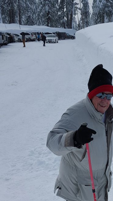 Hiking in the snow at Crater Lake 12-29-2015