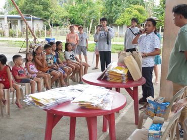 Cloudworks PH CSR activity — giving school supplies and smiles to the elderly at Sinag Kalinga.
