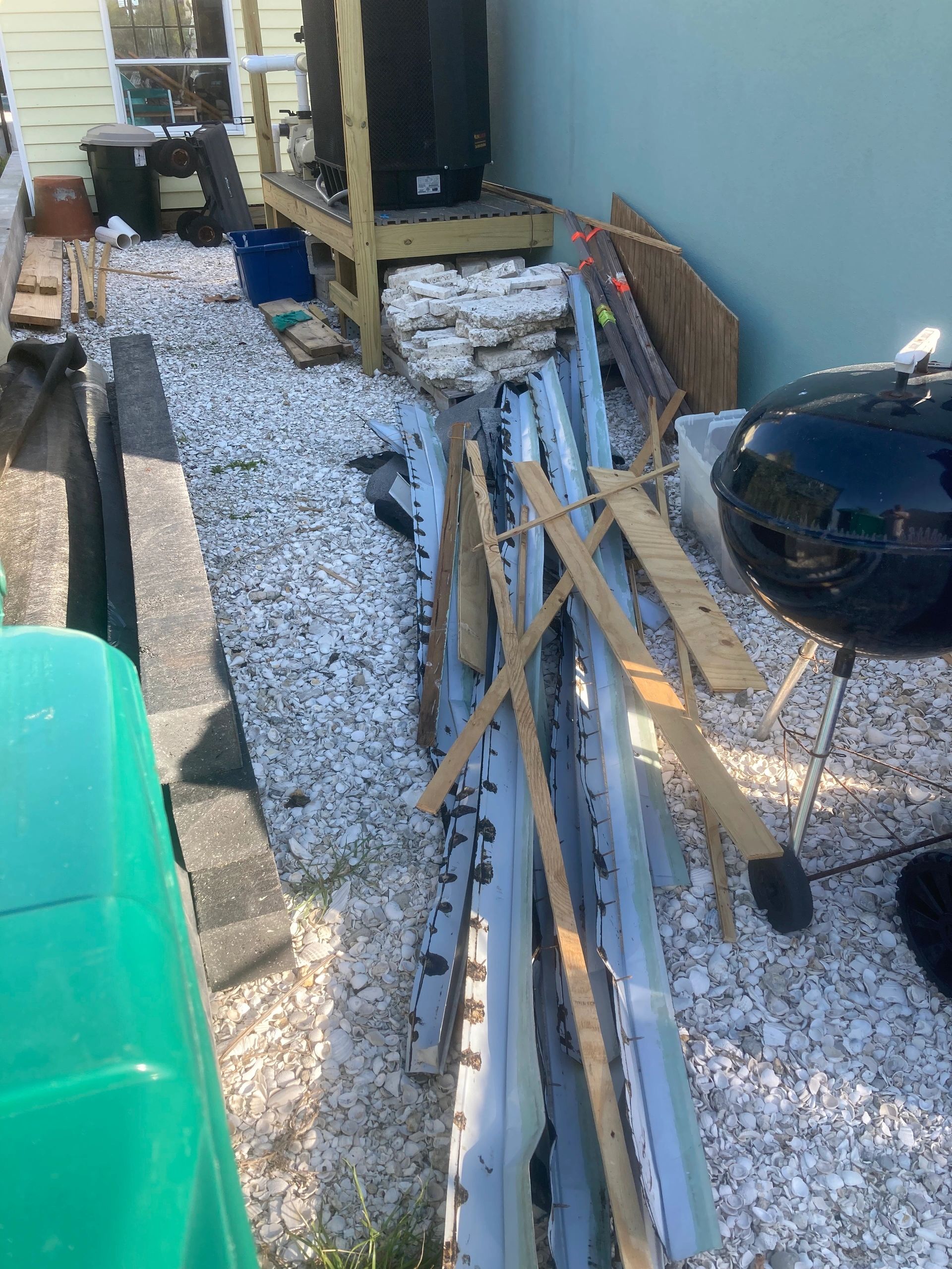 Longboat junk removal island junk removal Bradenton beach palmetto junk removal construction debris
