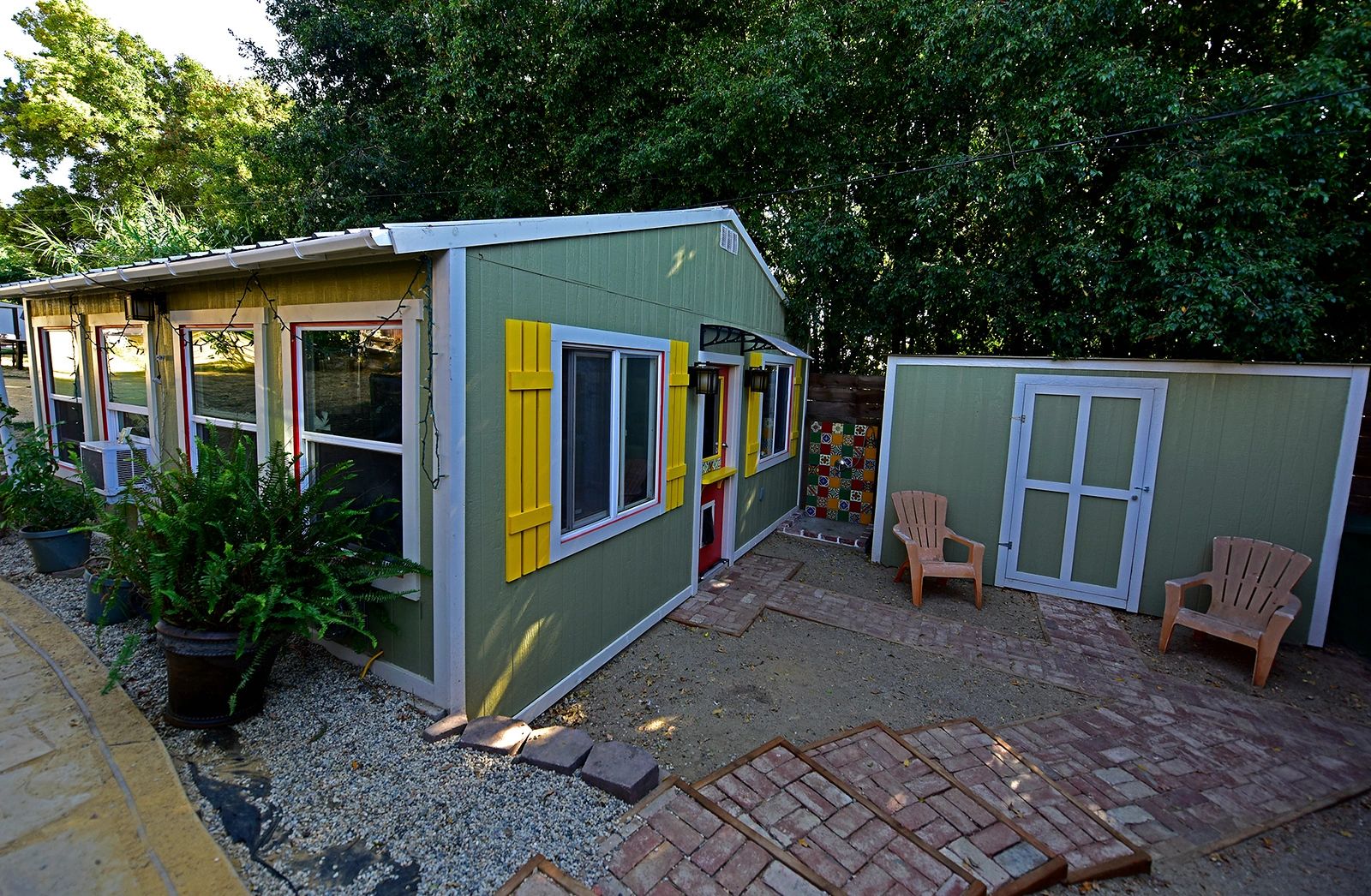 Dog & Cat Boarding Critter Pet Care