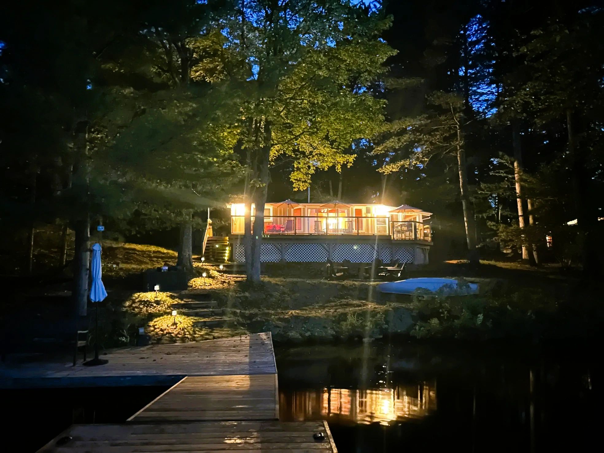 Rental cottage overlooking Turtle Lake