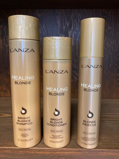 The ultimate healing preescription for all shades of decolorized or natural blonde hair. Vita C-Plex