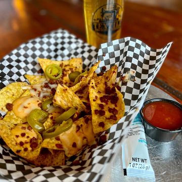 Chorizo Snuggy Beer Cheese Nachos from Textile Brewing Company in Dyersville, Iowa