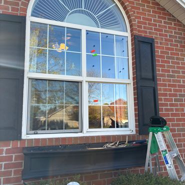 Fogged and cloudy glass replacement near me in Howard, WI. Window repair service for vinyl window.