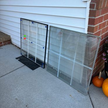 Double pane window replacement near me in Hobart, WI. Moisture and condensation due to seal failure.