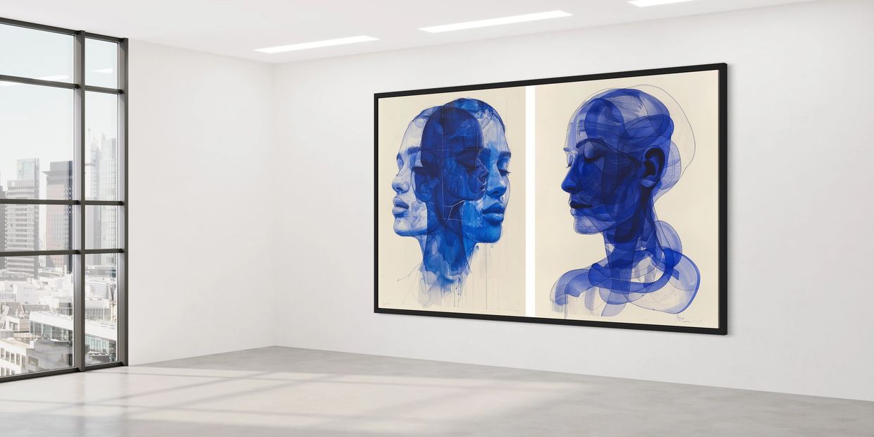 retrato abstracto, arte en azul, capas y transparencias, arte contemporáneo, decoración moderna, intensidad emocional, sofisticación, diseño audaz.